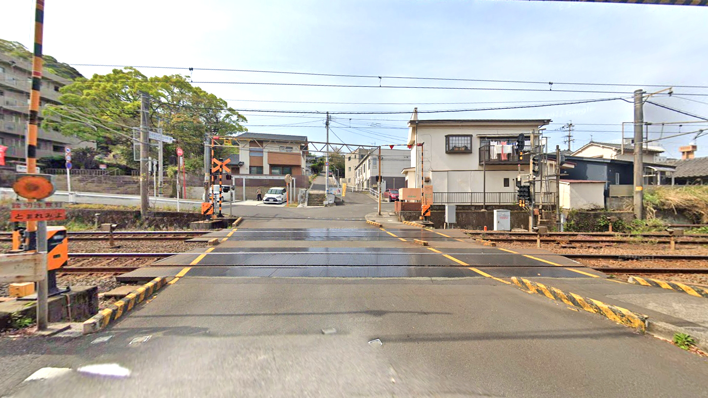 岩崎谷铁路道口
