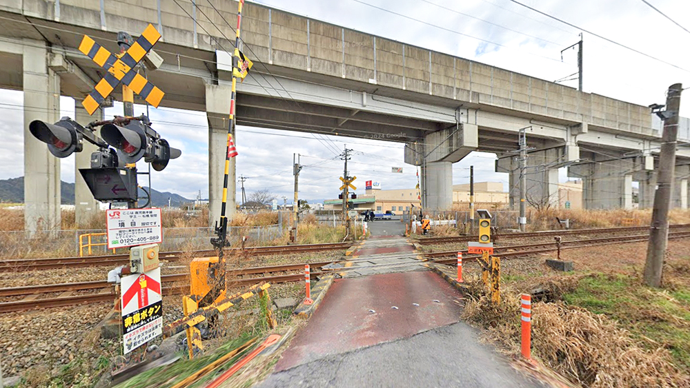 境目铁路道口