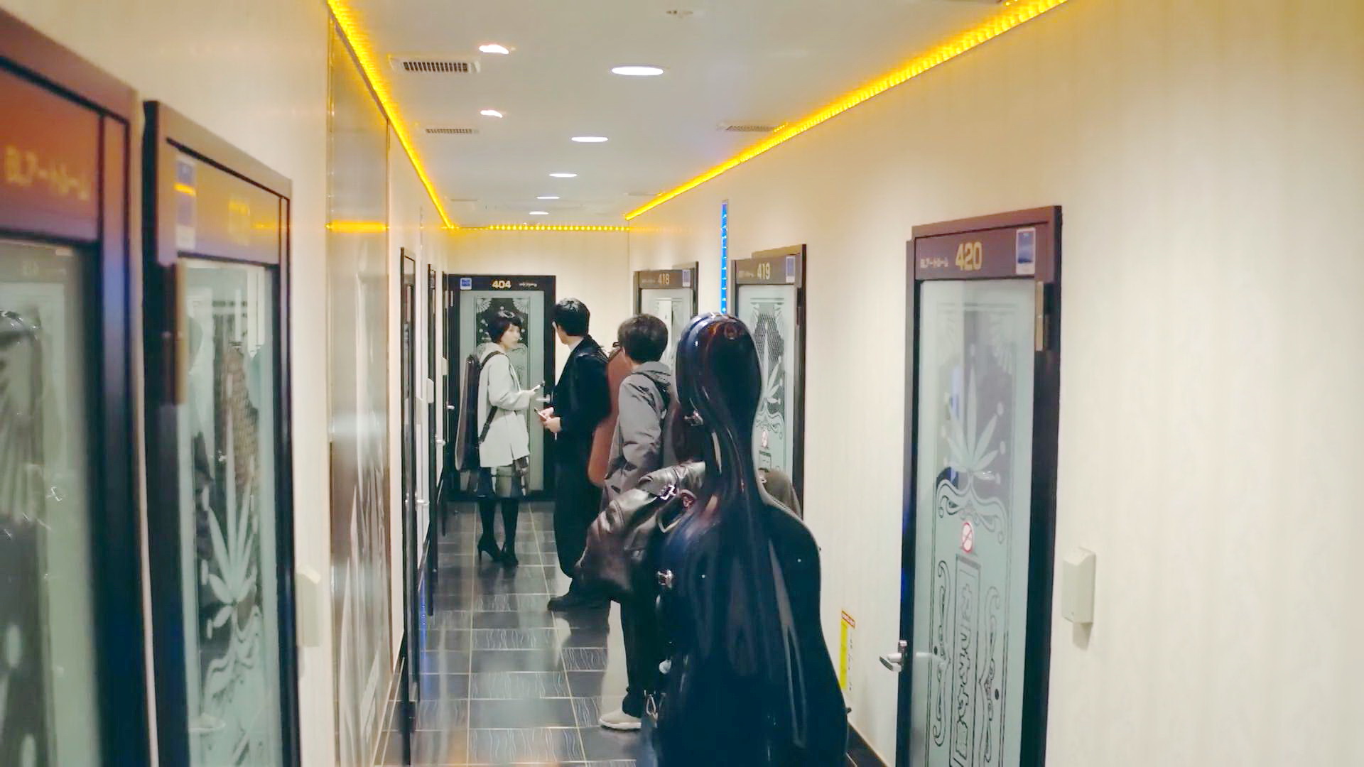 KTV四人偶遇