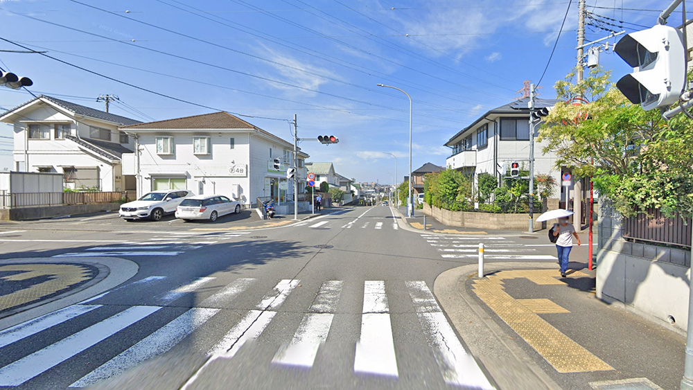 东山田3丁目28番17号附近路口