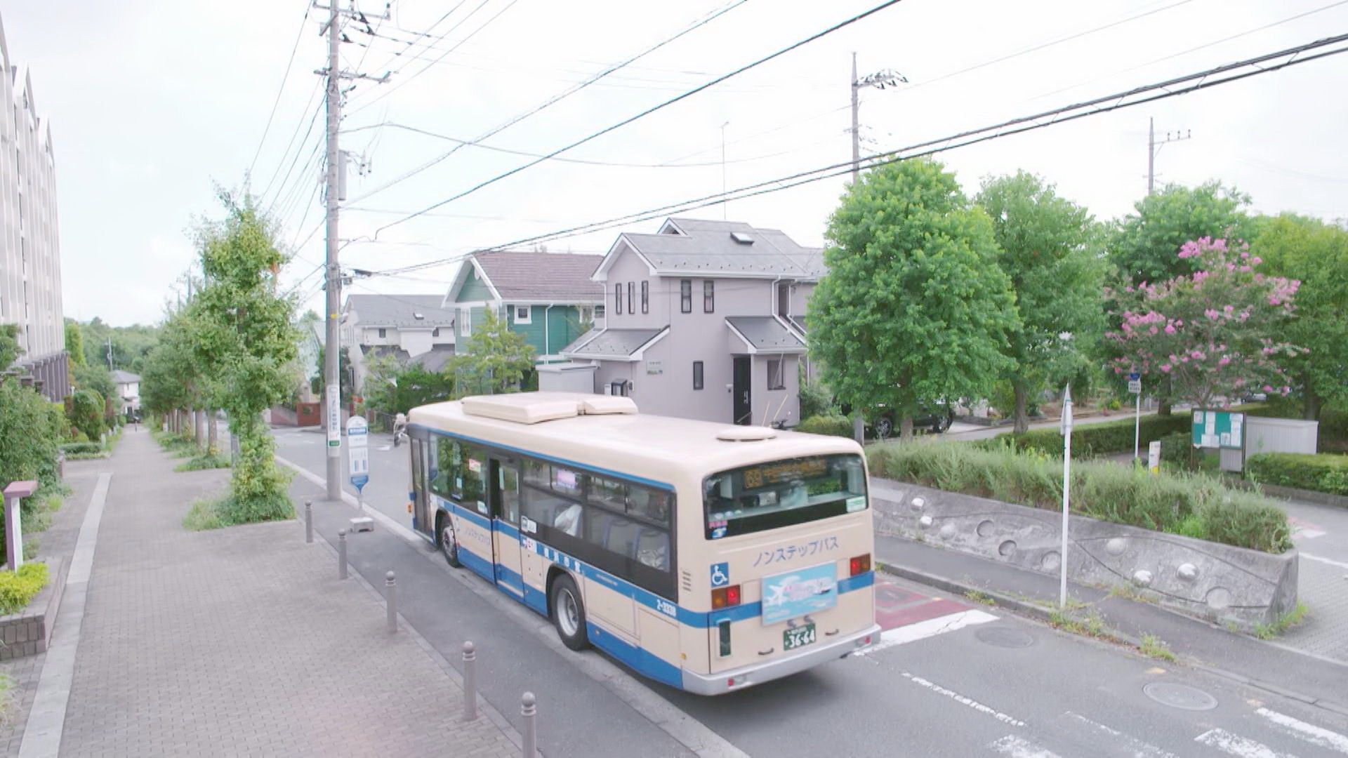 公交车到站