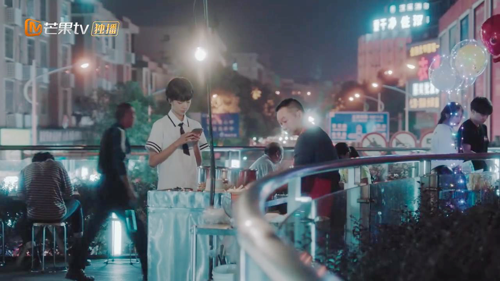 李进步买小吃无法付款