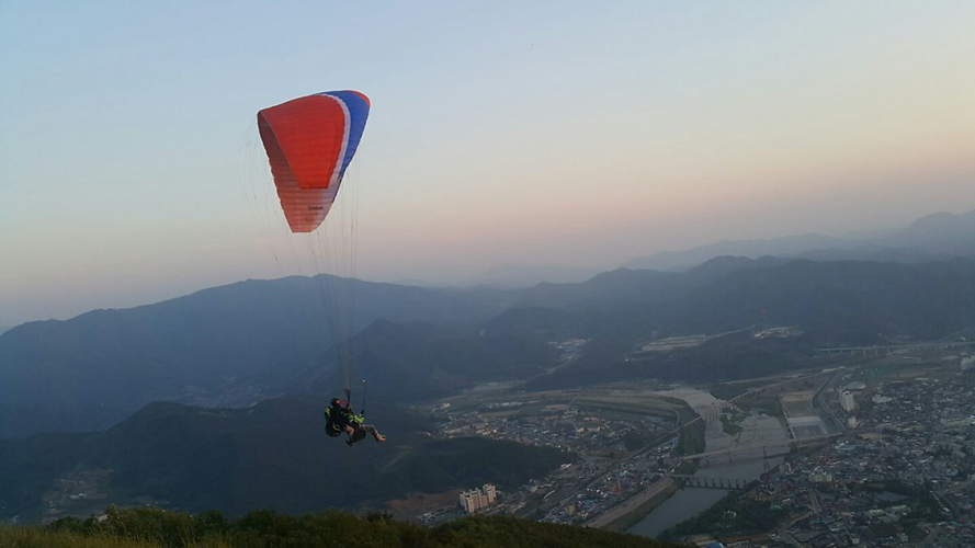 蓬莱山滑翔场