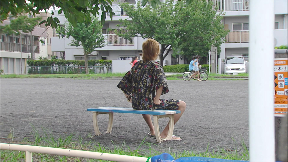 勇介听见小孩议论
