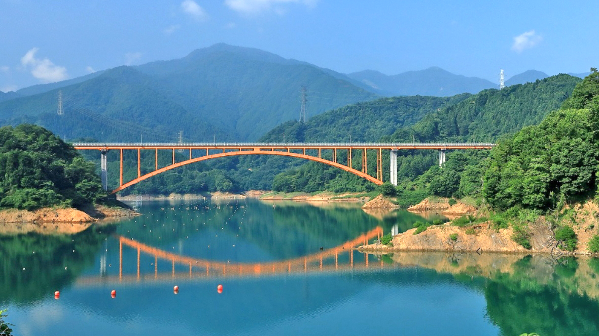 宫濑彩虹大桥