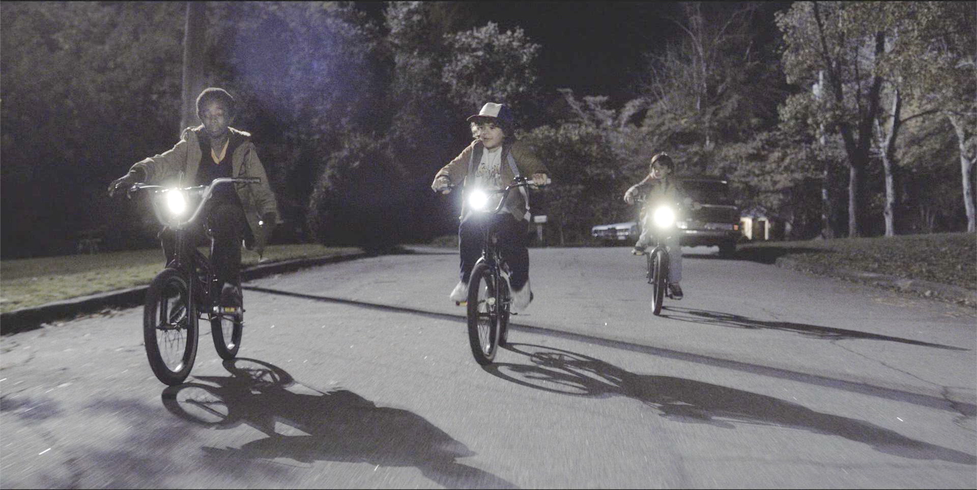 赛车/芭比停车处