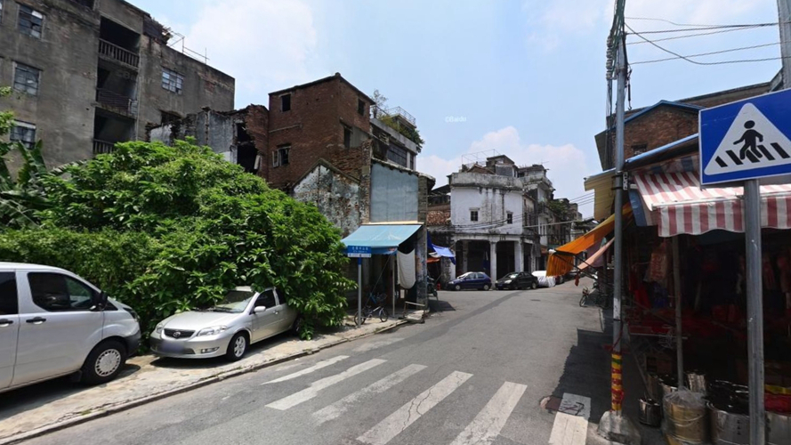 北隅中山路与平乐坊路交叉口