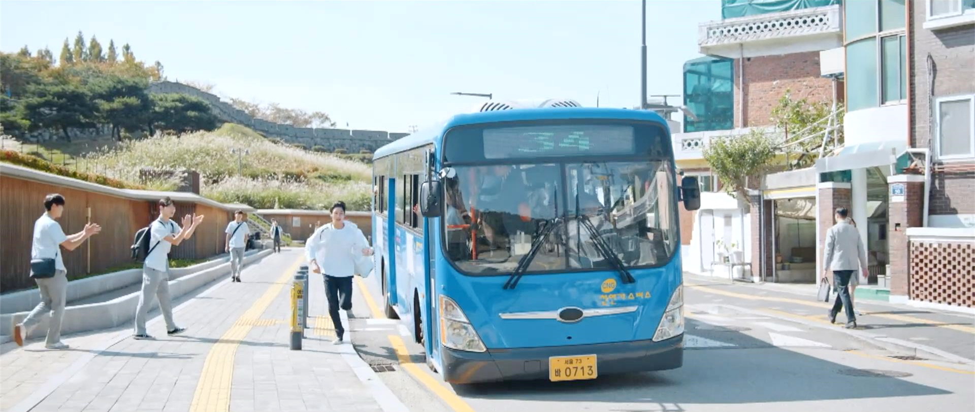 善宰截停公交车