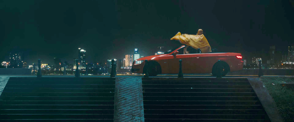 欧阳晖穿雨衣/发现创可贴