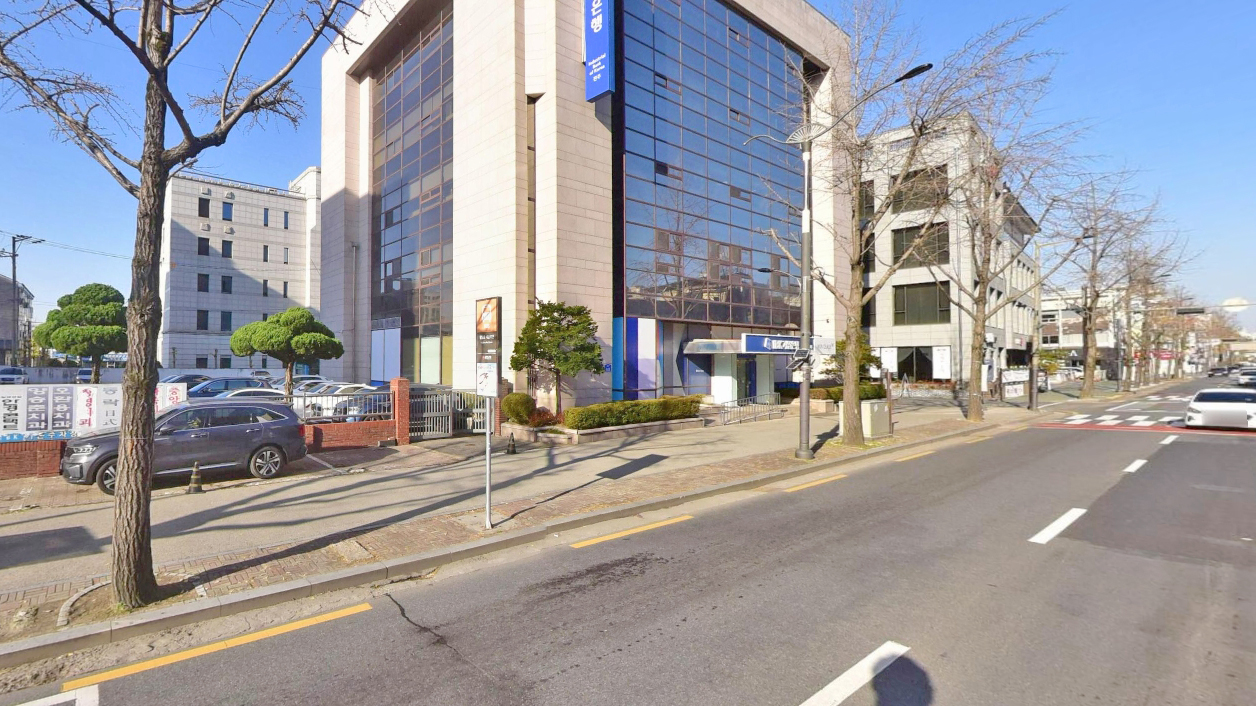 八达路艺术会馆公交站