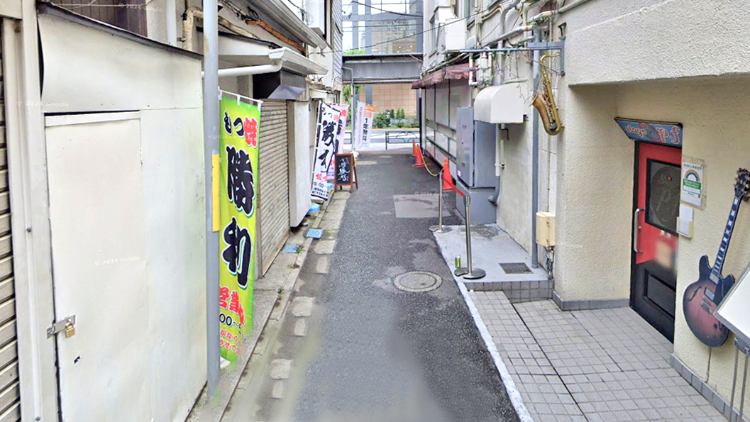 三元大厦西侧小巷