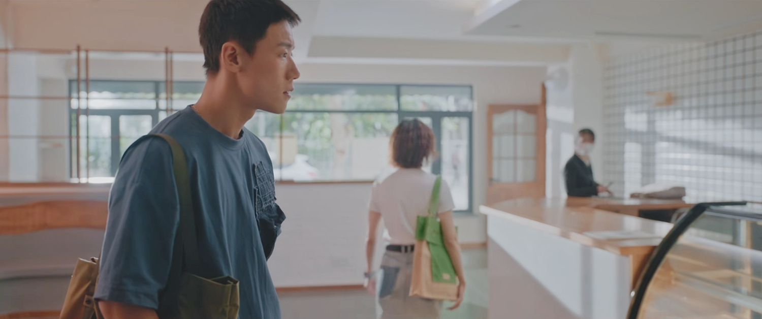 姜山木陪刘净看店