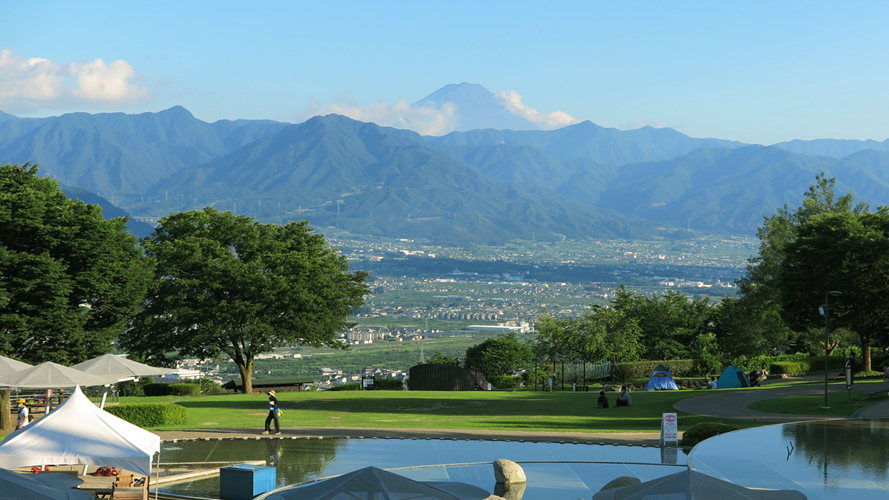 山梨县笛吹川水果公园