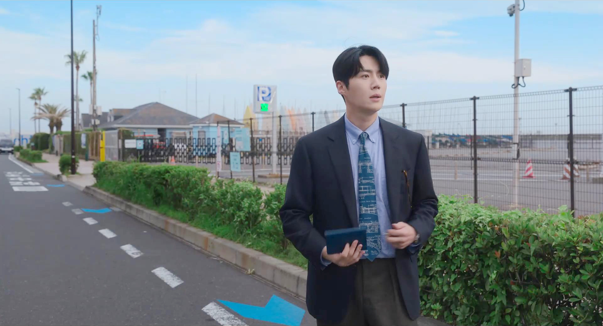 送游客上急救车
