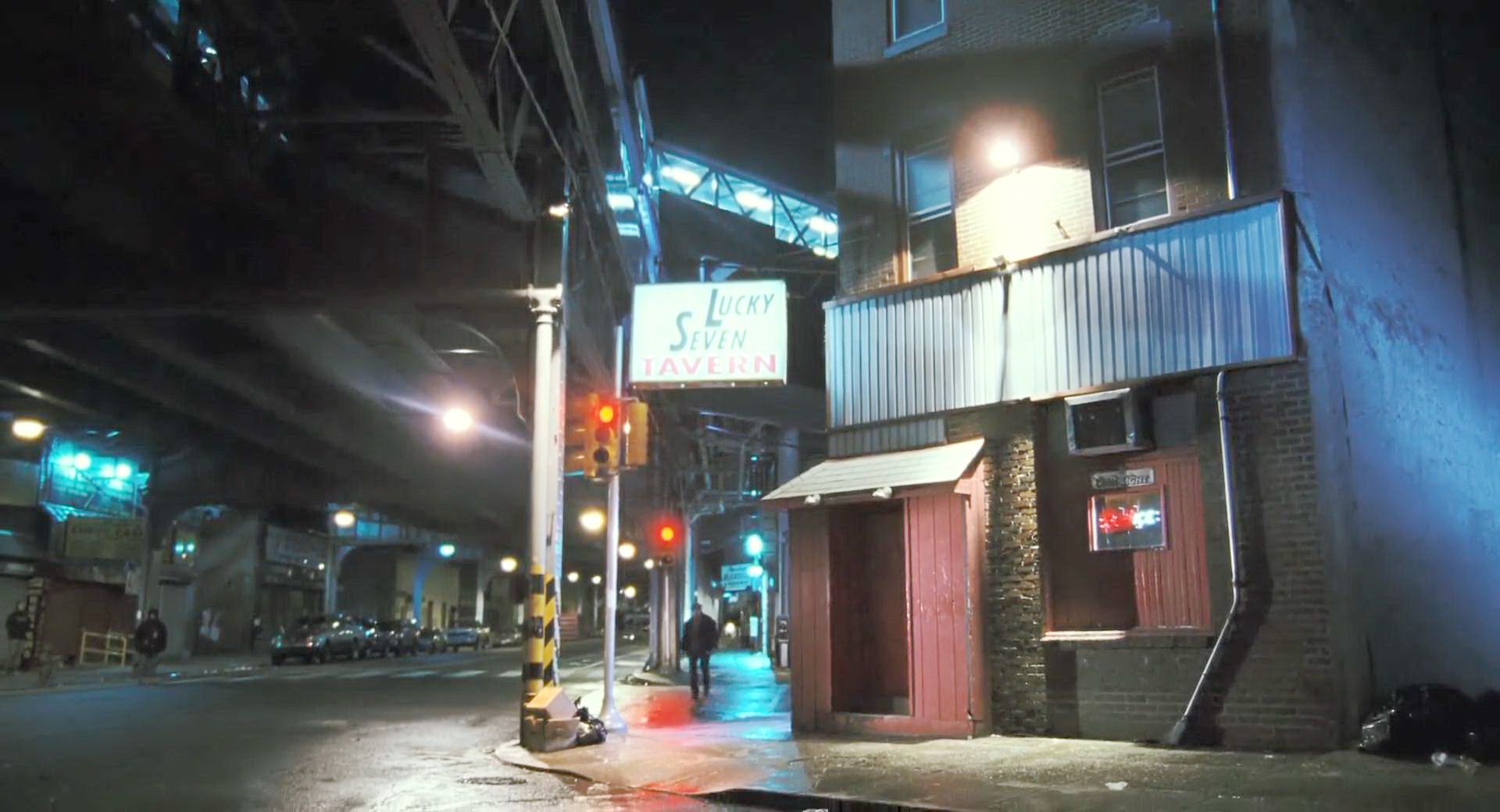 幸运七酒吧