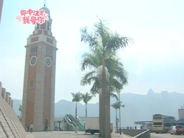 安娜离开码头