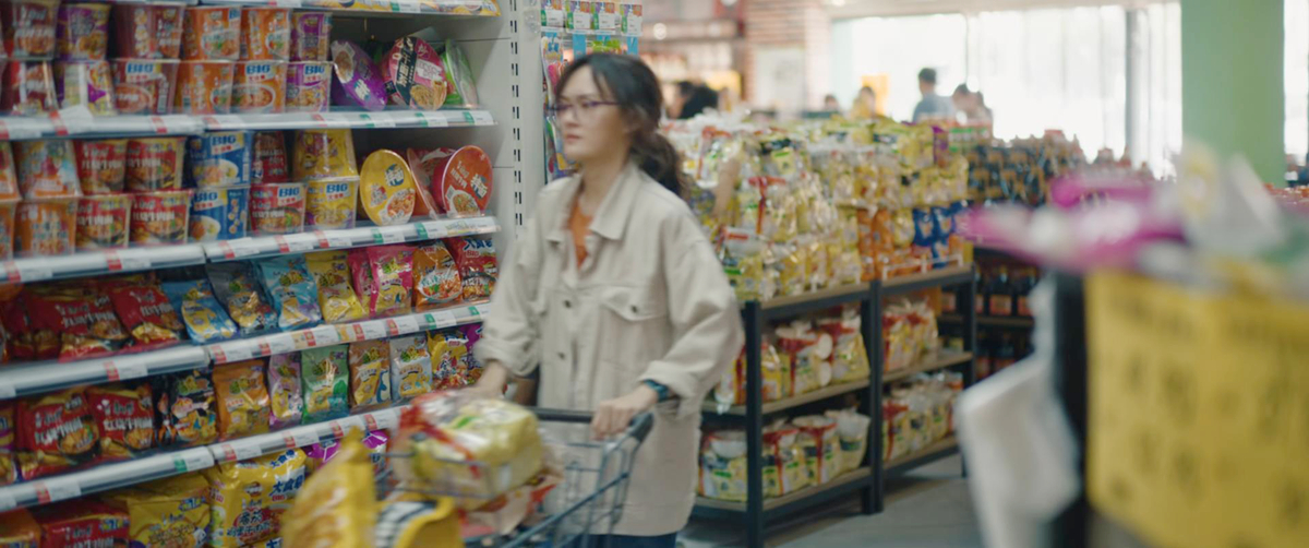 许可母女逛超市